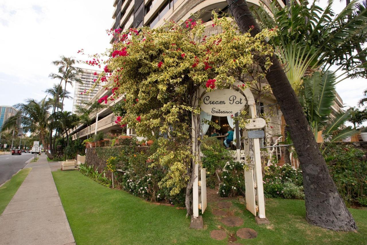 Waikiki Monarch Hotel Honolulu Exterior photo